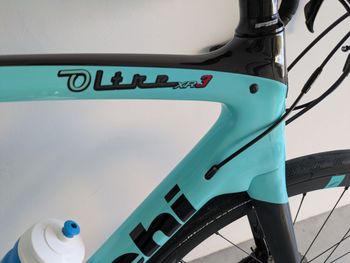Used Bianchi Oltre XR3 Disc Ultegra 2020 2020 Road & Gravel, Schwarz — image 2 of 7