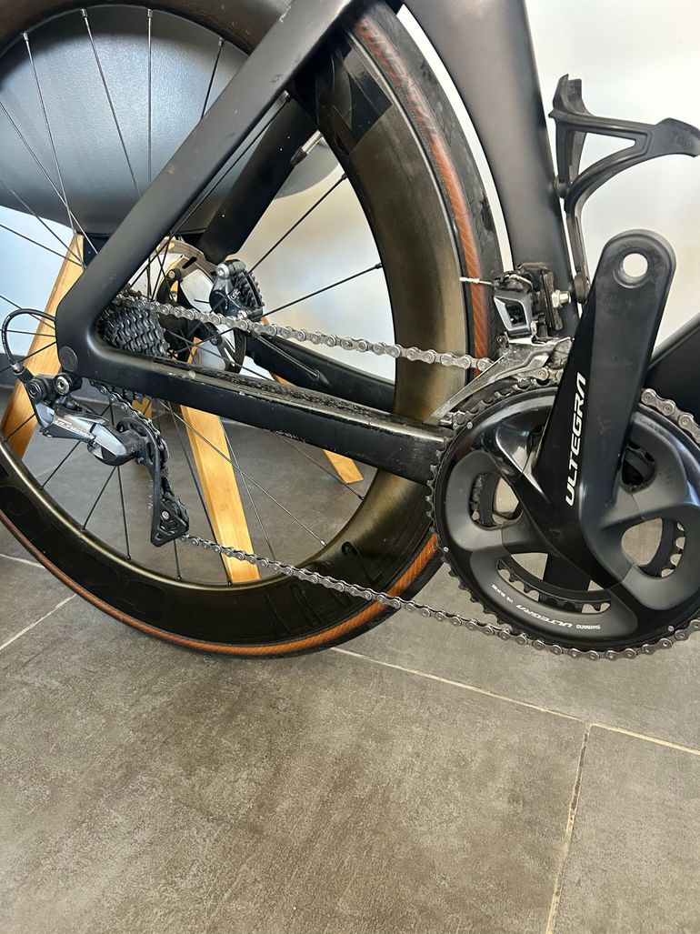 Used Canyon Aeroad CF SL 8 Disc 2022 2022 Road & Gravel, Light Gray — image 8 of 9