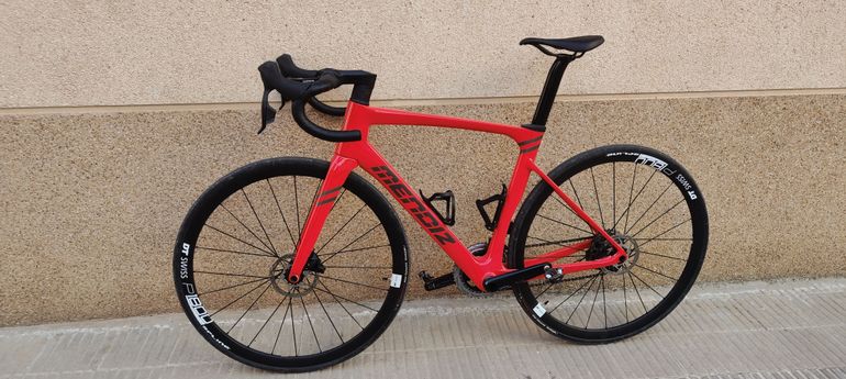 Used Mendiz F9SL.04 2024 Road & Gravel, Red — image 4 of 6