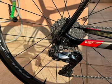 Brugt Colnago V2-r disc Shimano Dura Ace Di2 2021 Road & Gravel — billede 3 af 13