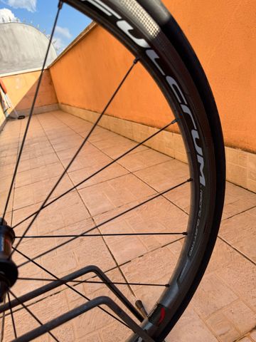 Brugt Colnago V2-r disc Shimano Dura Ace Di2 2021 Road & Gravel — billede 6 af 13