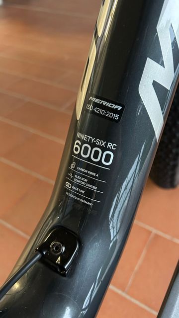 Merida Ninety-six Sram Eagle Transmission GX 2024 Mountainbike usato, Grigio chiaro — immagine 3 di 13