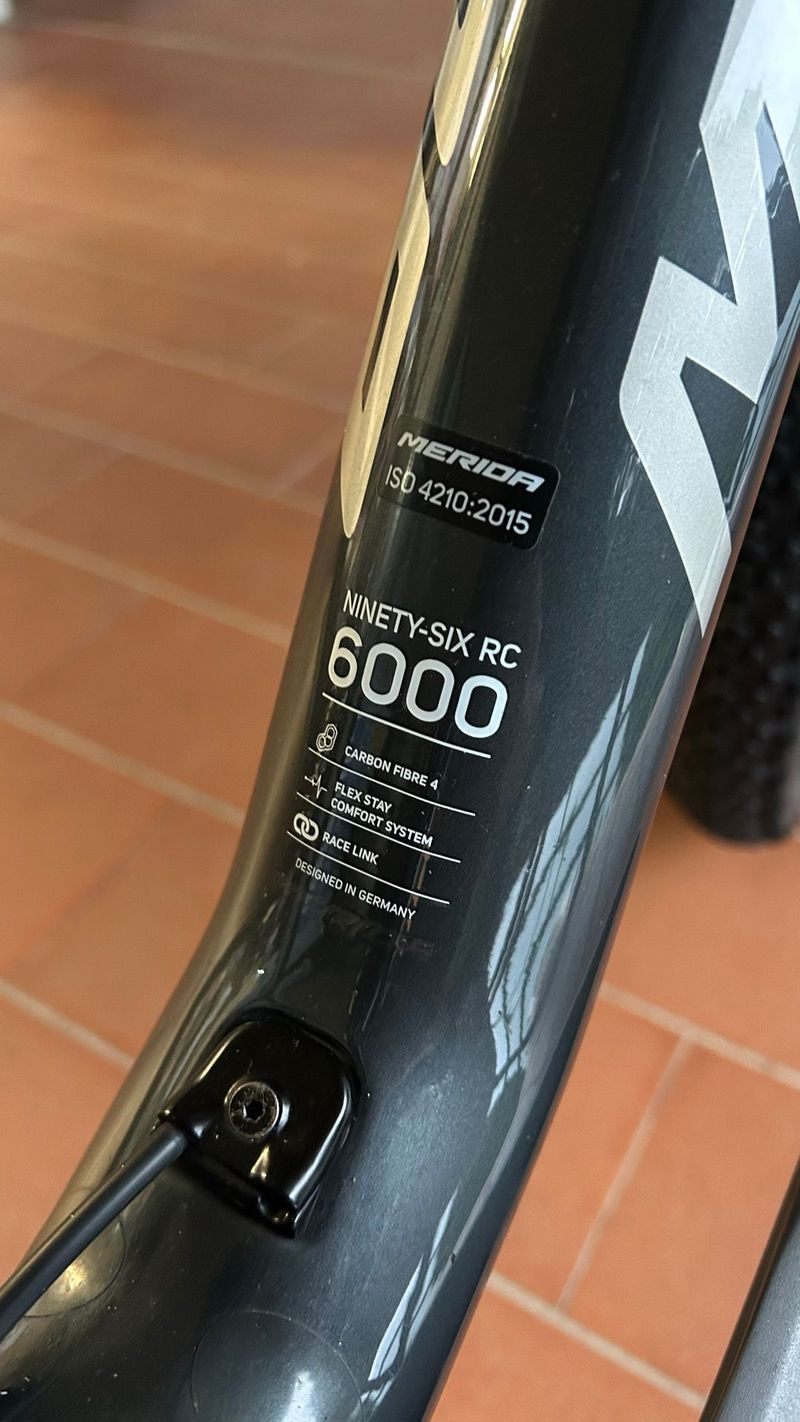 Merida Ninety-six Sram Eagle Transmission GX 2024 Mountainbike usato, Grigio chiaro — immagine 3 di 13