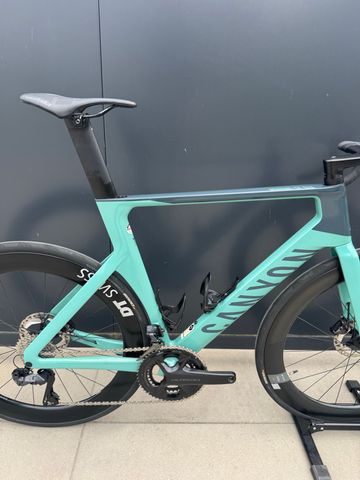 Brugt Canyon Aeroad CF SLX 8 Di2 2023 2023 Road & Gravel — billede 5 af 19