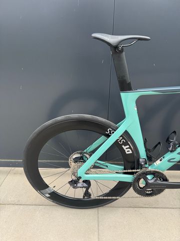 Brugt Canyon Aeroad CF SLX 8 Di2 2023 2023 Road & Gravel — billede 4 af 19