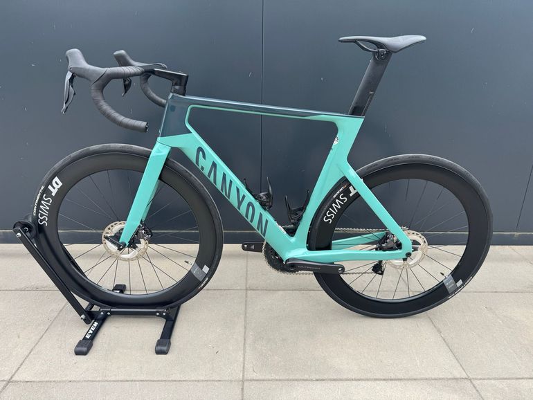 Used Canyon Aeroad CF SLX 8 Di2 2023 2023 Road & Gravel, Green — image 11 of 19