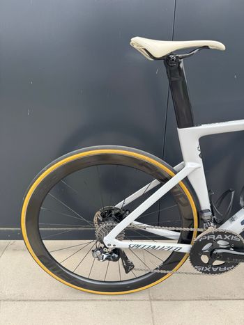 Used Specialized S-Works Venge Disc - SRAM Red eTap AXS 2020 2020 Road & Gravel, White — image 4 of 11