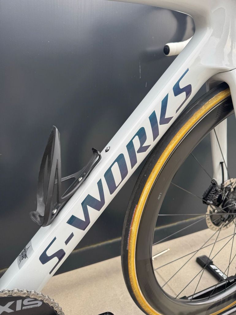 Used Specialized S-Works Venge Disc - SRAM Red eTap AXS 2020 2020 Road & Gravel, White — image 10 of 11
