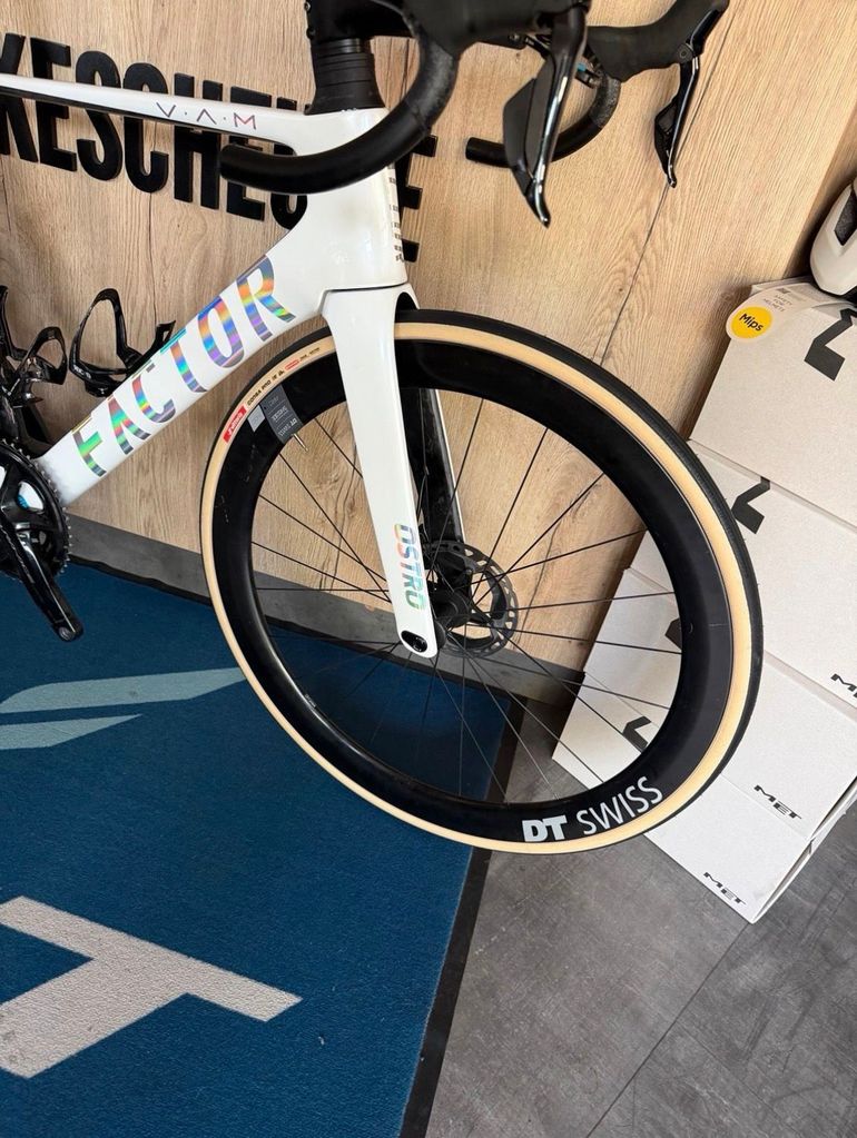 Used Factor Ostro Shimano Dura Ace Di2 2026 Road & Gravel, White — image 3 of 3