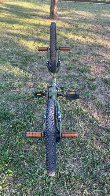 Used boltline Hurricane 2020 Youth, Green — image 6 of 13