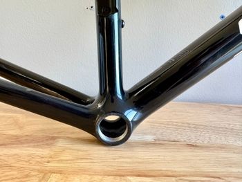 Used Specialized Tarmac SL8 Frameset - FACT 10r Carbon 2024 Frameset 2024 Road & Gravel, Black — image 10 of 16
