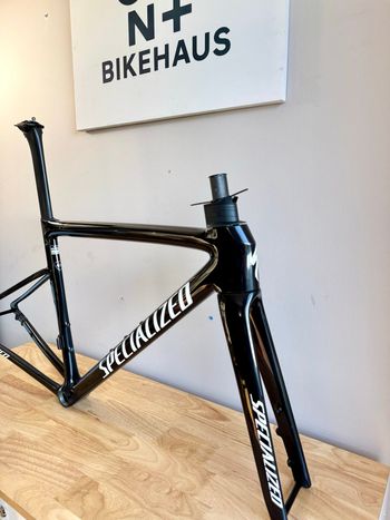 Used Specialized Tarmac SL8 Frameset - FACT 10r Carbon 2024 Frameset 2024 Road & Gravel, Black — image 4 of 16