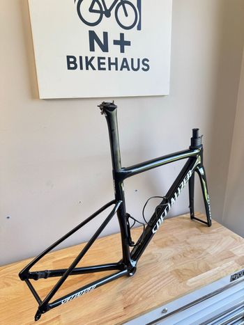 Used Specialized Tarmac SL8 Frameset - FACT 10r Carbon 2024 Frameset 2024 Road & Gravel, Black — image 15 of 15