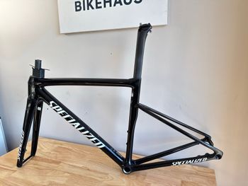 Used Specialized Tarmac SL8 Frameset - FACT 10r Carbon 2024 Frameset 2024 Road & Gravel, Black — image 16 of 16