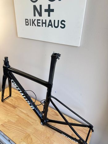 Used Specialized Tarmac SL8 Frameset - FACT 10r Carbon 2024 Frameset 2024 Road & Gravel, Black — image 11 of 15