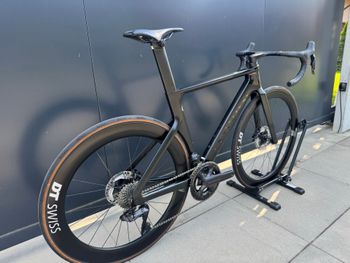 Used Canyon Aeroad CF SLX 8 Disc Di2 2023 2023 Road & Gravel, Black — image 3 of 9