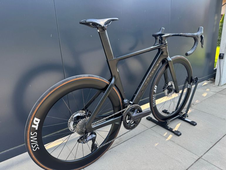 Used Canyon Aeroad CF SLX 8 Disc Di2 2023 2023 Road & Gravel, Black — image 3 of 9