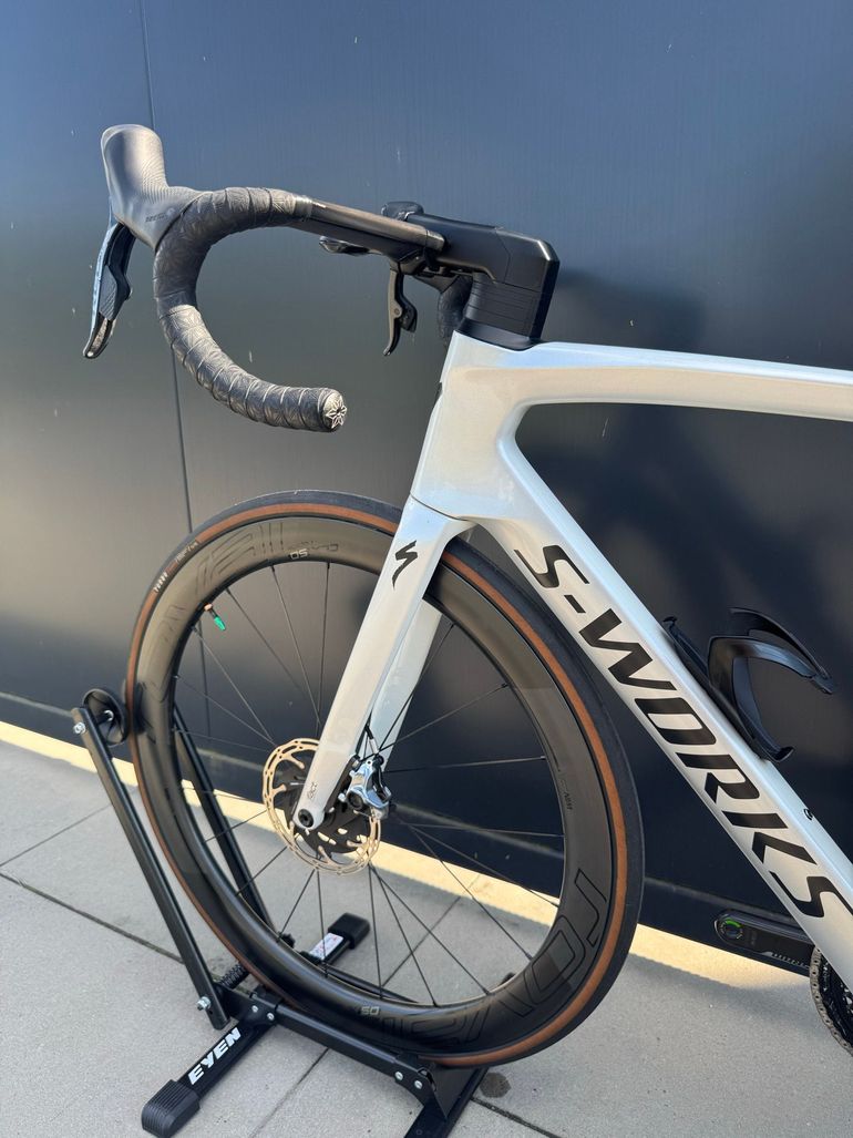 Used Specialized S-Works Venge Disc - SRAM Red eTap AXS 2020 2020 Road & Gravel, White — image 4 of 11