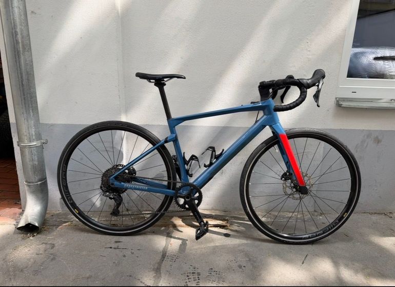 Used BMC URS THREE 2020 2020 Road & Gravel, Blue — image 2 of 3