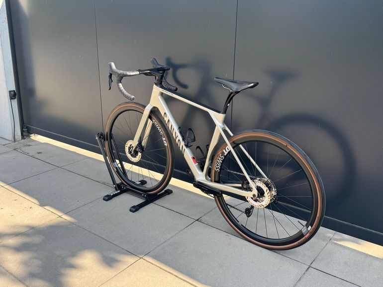 Used Canyon Endurace CF SLX 7 Di2 AR46 2025 2025 Road & Gravel, Light Gray — image 10 of 20
