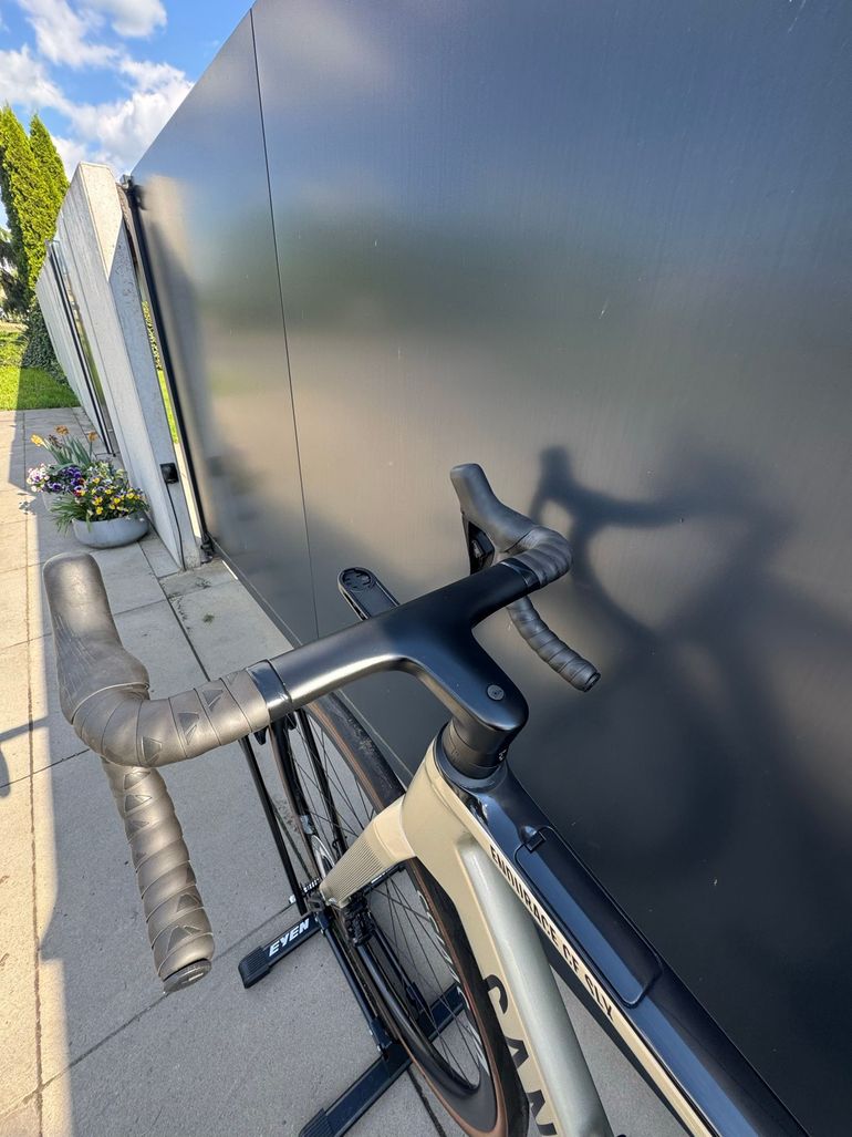 Used Canyon Endurace CF SLX 7 Di2 AR46 2025 2025 Road & Gravel, Light Gray — image 15 of 20