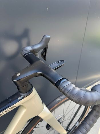 Used Canyon Endurace CF SLX 7 Di2 AR46 2025 2025 Road & Gravel, Light Gray — image 8 of 20