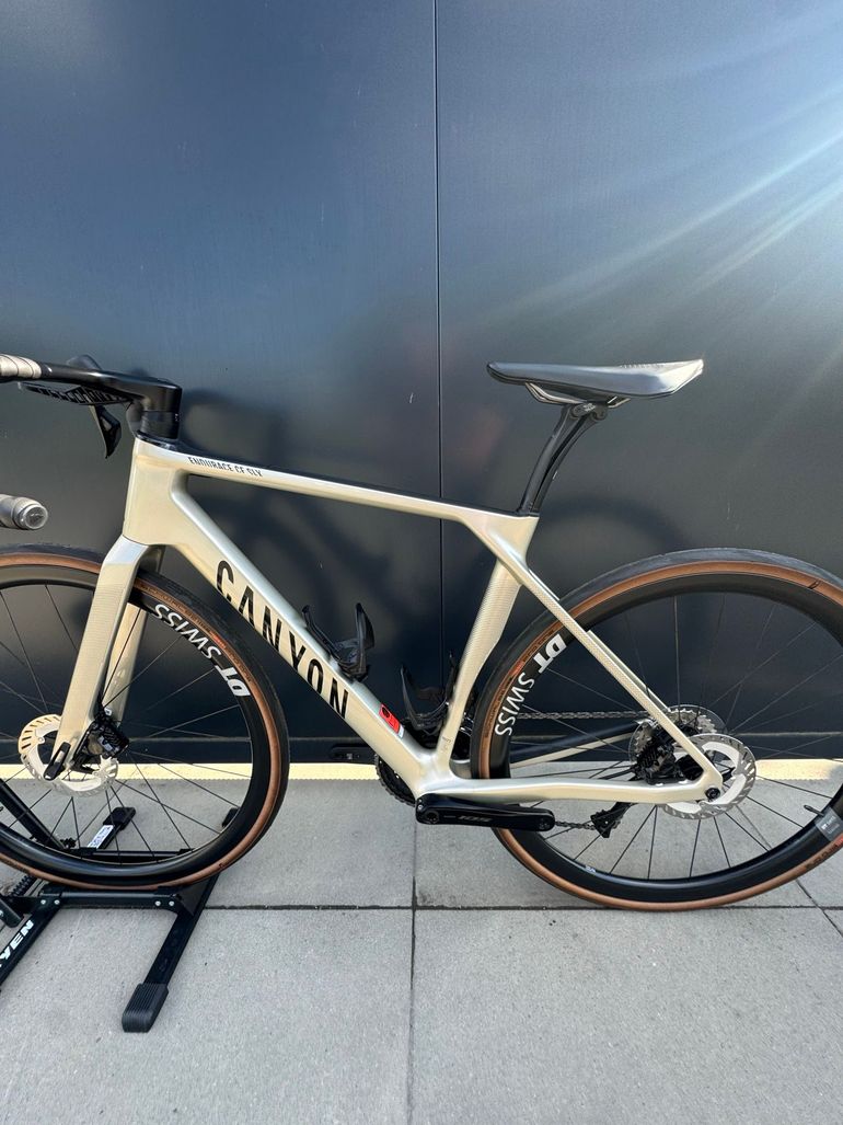Used Canyon Endurace CF SLX 7 Di2 AR46 2025 2025 Road & Gravel, Light Gray — image 12 of 20
