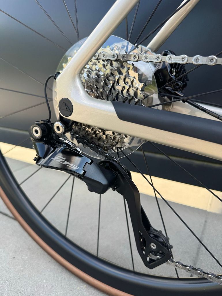 Used Canyon Endurace CF SLX 7 Di2 AR46 2025 2025 Road & Gravel, Light Gray — image 7 of 20