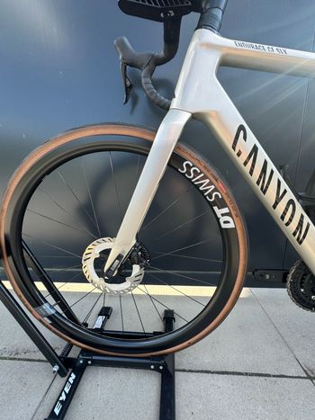 Used Canyon Endurace CF SLX 7 Di2 AR46 2025 2025 Road & Gravel, Light Gray — image 11 of 20