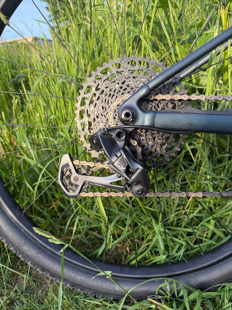 Used Specialized Chisel Comp 2025 2025 Mountainbike, Black, 29 — image 3 of 14