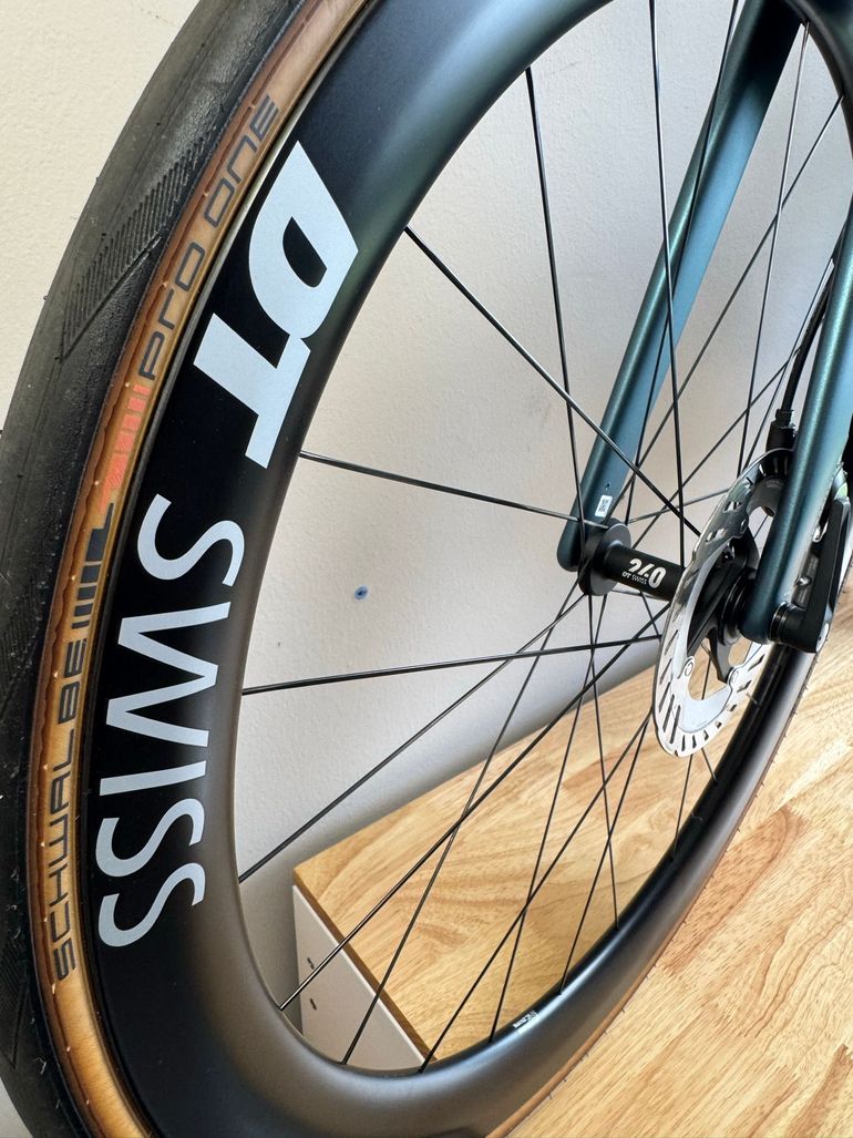Used Canyon Ultimate CF SLX 8 Di2 2024 2024 Road & Gravel, Green — image 16 of 21