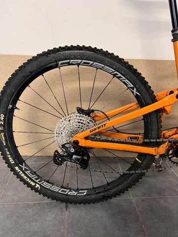 Używany Giant Trance Shimano Deore 2024 Mountainbike — zdjęcie 7 z 15