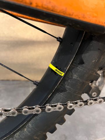 Używany Giant Trance Shimano Deore 2024 Mountainbike — zdjęcie 4 z 15