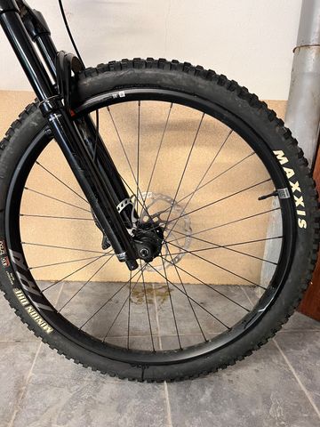 Używany Giant Trance Shimano Deore 2024 Mountainbike — zdjęcie 6 z 15