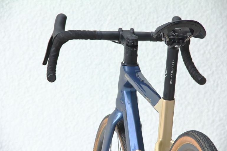 Used Bianchi Arcadex GRX 600 2023 2023 Road & Gravel, Blue — image 43 of 44