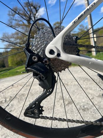 Used Massi Massi Custom Shimano 105 2023 Road & Gravel, White — image 4 of 8