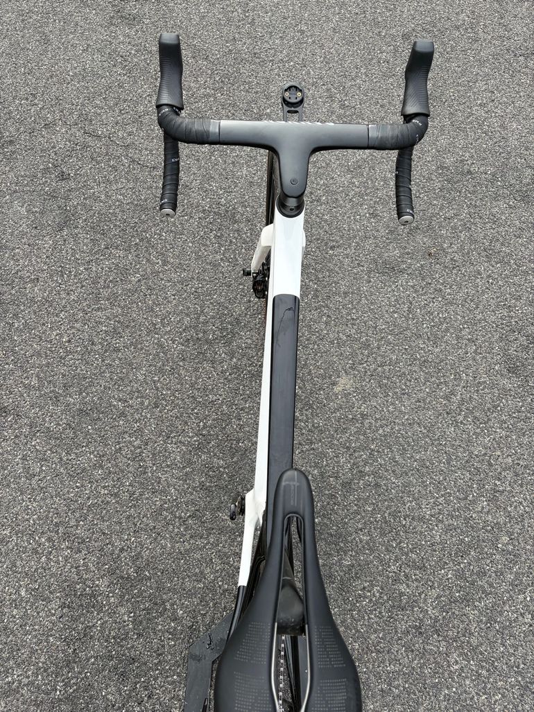 Used Canyon Ultimate CF SL 7 eTap 2023 2023 Road & Gravel — image 7 of 7