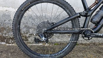 Used Specialized Men's Stumpjumper Comp Carbon 29 2018 2018 Mountainbike, Black — image 3 of 7