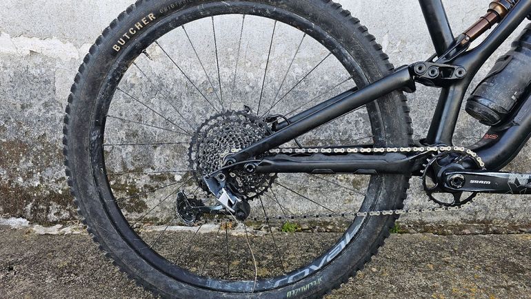 Used Specialized Men's Stumpjumper Comp Carbon 29 2018 2018 Mountainbike, Black — image 3 of 7