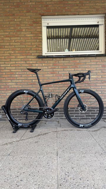 Scott Addict 20 2025 2025 Road & Gravel de segunda mano, Verde — imagen 1 de 8
