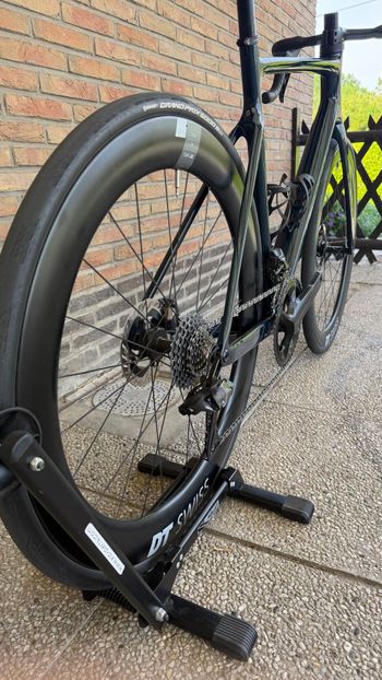 Used Scott Addict 20 2025 2025 Road & Gravel, Green — image 4 of 8