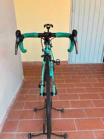 Used Bianchi Oltre XR.4 Dura Ace 2017 2017 Road & Gravel, Green — image 6 of 6