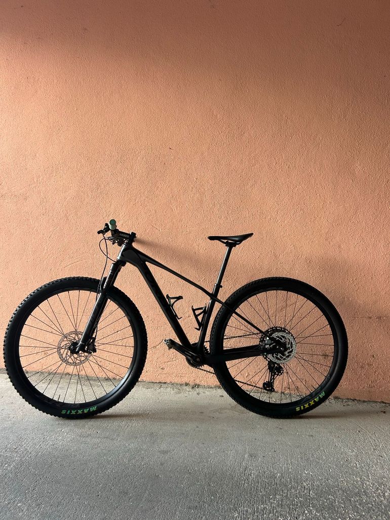 Used Orbea Alma Shimano Deore XT 2020 Mountainbike, Schwarz, 29 — image 2 of 10