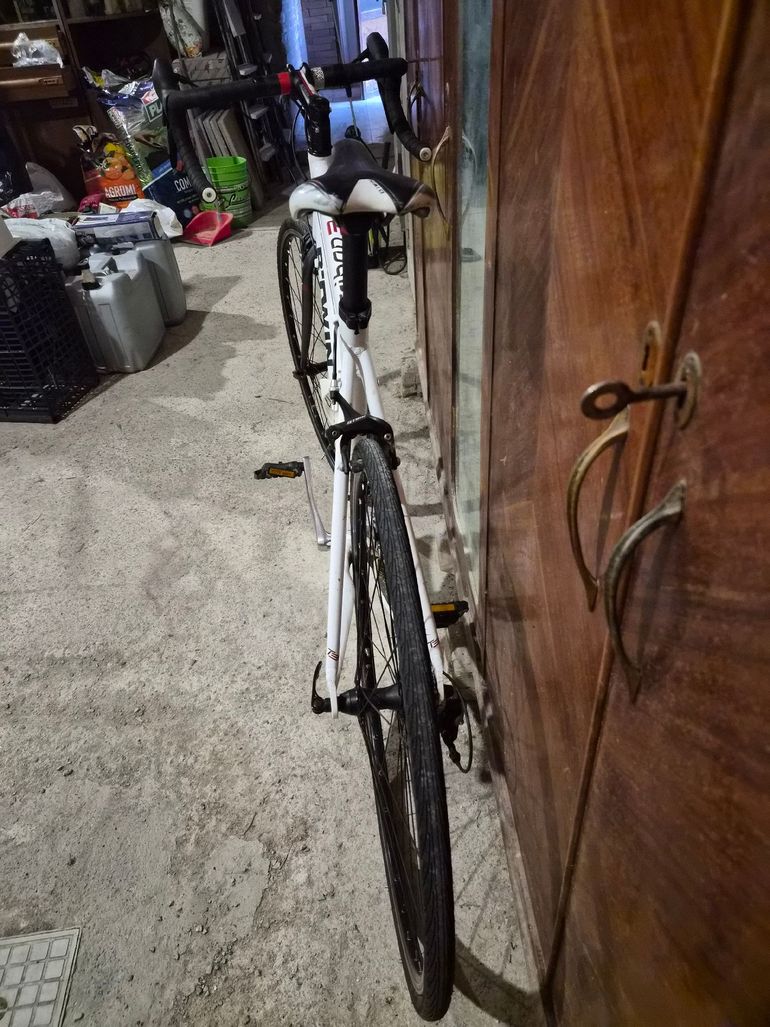 Used B’TWIN B’TWIN Custom Shimano Dura Ace 2014 Road & Gravel — image 3 of 6