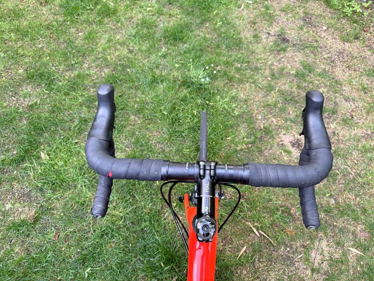 Used Trek Domane Shimano Ultegra 2015 Road & Gravel, Red — image 8 of 9