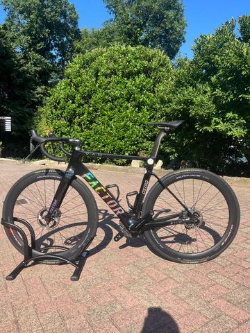 Used Factor Ostro Shimano Dura Ace Di2 2023 Road & Gravel