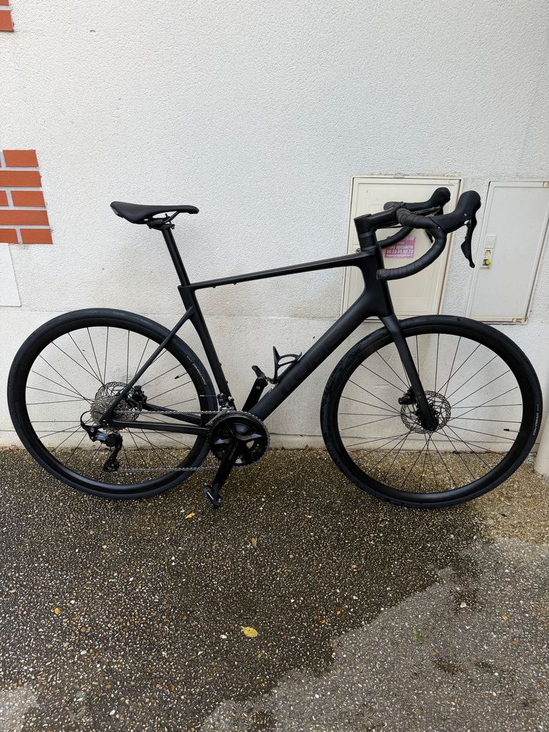 Used CUBE ATTAIN C:62, RACE 2026 2026 Road & Gravel — image 1 of 8
