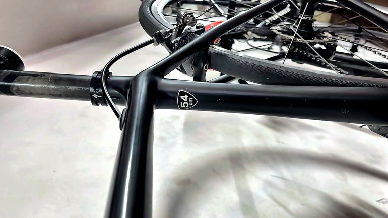 Used Specialized Tarmac SL6 Disc Comp 2020 2020 Road & Gravel, Black — image 3 of 3