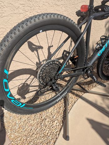 Used Specialized Epic Hardtail Pro 2019 2019 Mountainbike, Black, 29 — image 2 of 5
