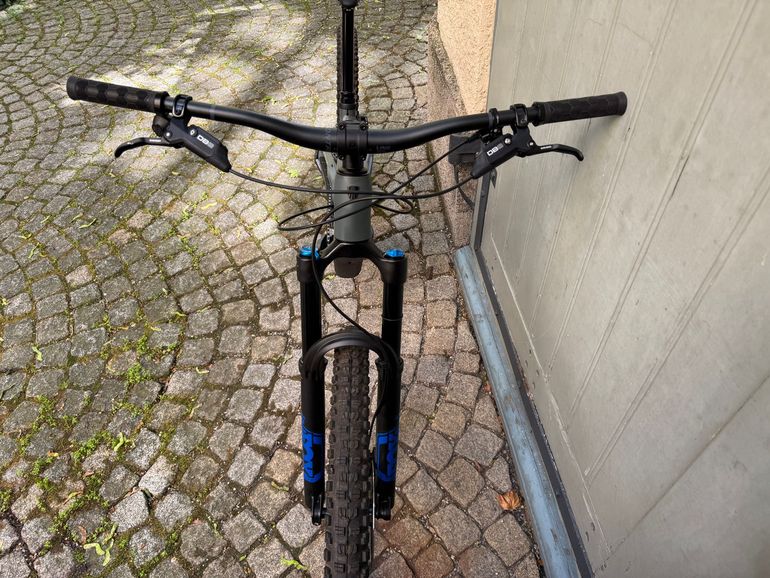 Used Trek Fuel EX 8 GX AXS T-Type Gen 6 2025 2025 Mountainbike, Green, 27.5, 29 — image 6 of 9